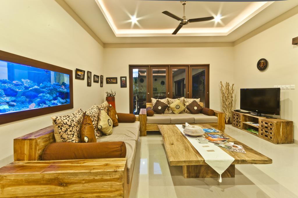 Villa Gayatri Семіньяк Номер фото
