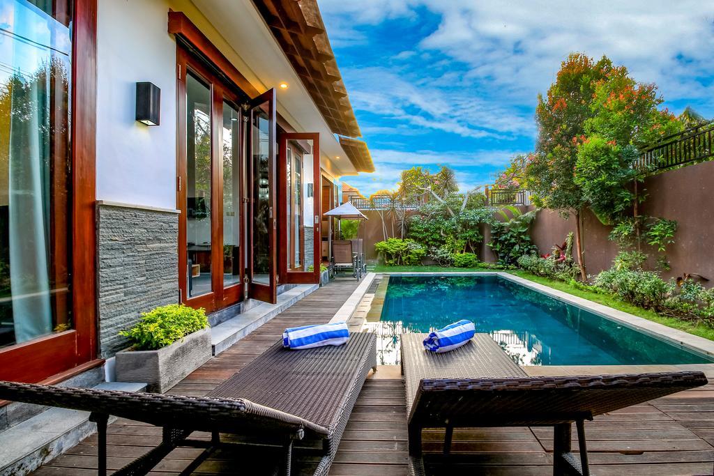 Villa Gayatri Семіньяк Екстер'єр фото